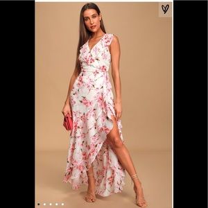 White Floral Ruffled Wrap Maxi Lulus Dress size XS
